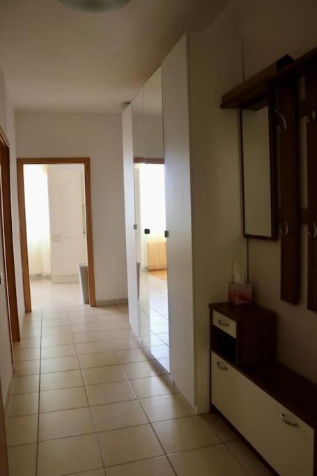 Apartment Hurka - 15 Min Do Centra, Garaz Prag Dış mekan fotoğraf