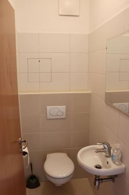 Apartment Hurka - 15 Min Do Centra, Garaz Prag Dış mekan fotoğraf